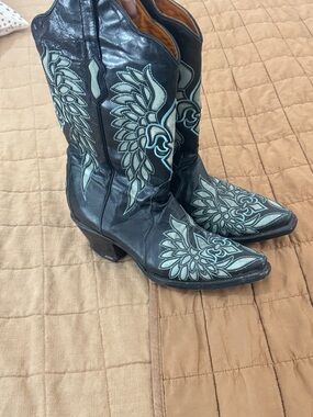 Rock N Roll Couture black and turquoise leather vintage cowgirl boots